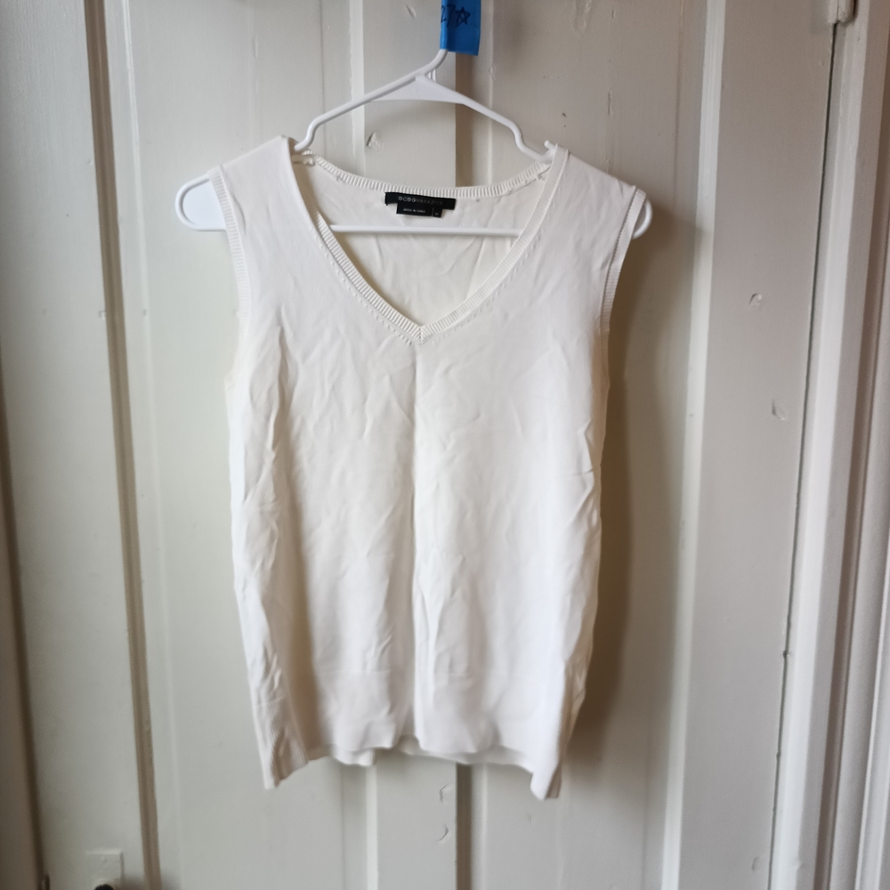 BCBGMaxAzria Ivory Sleeveless V-Neck Top